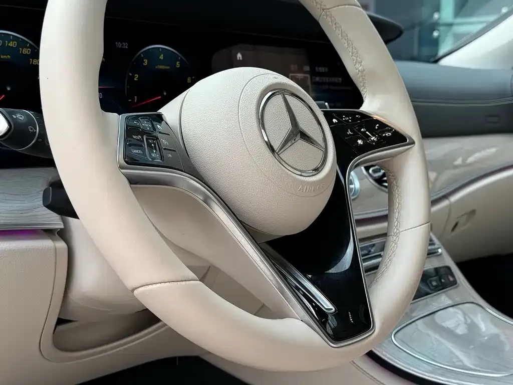 Mercedes-Benz CLS — фото 3