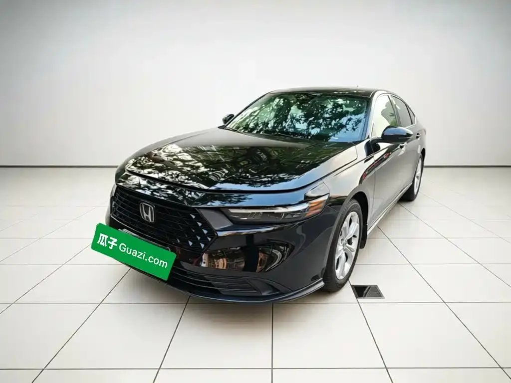 Honda Accord — фото 1