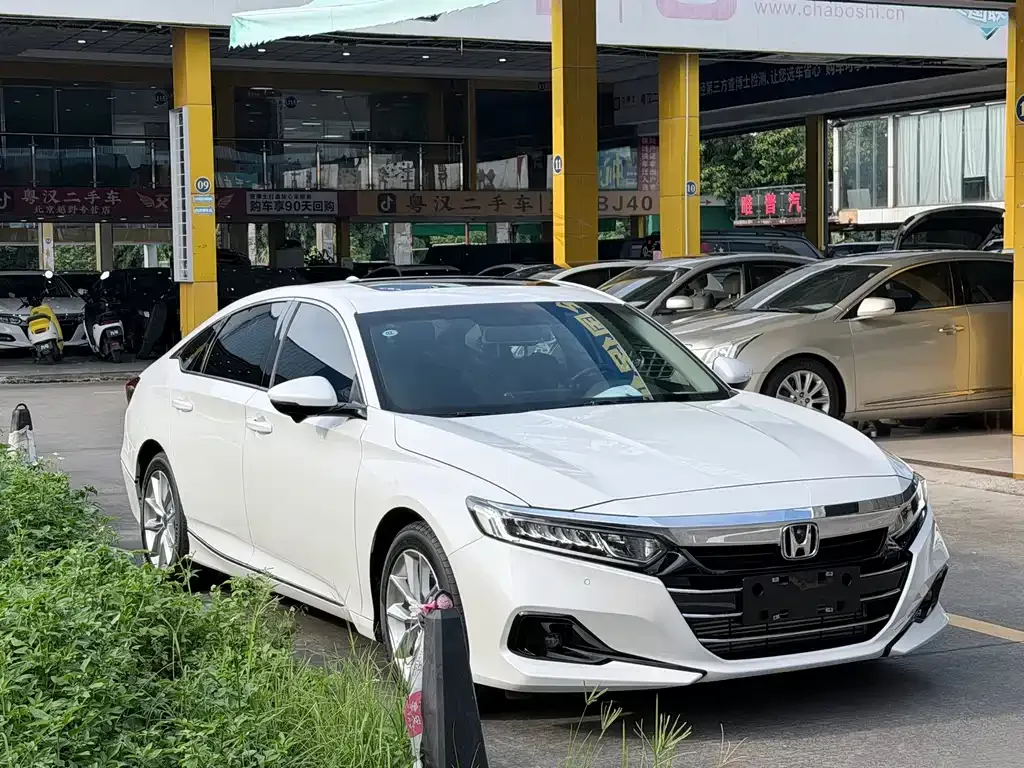 Honda Accord — фото 6
