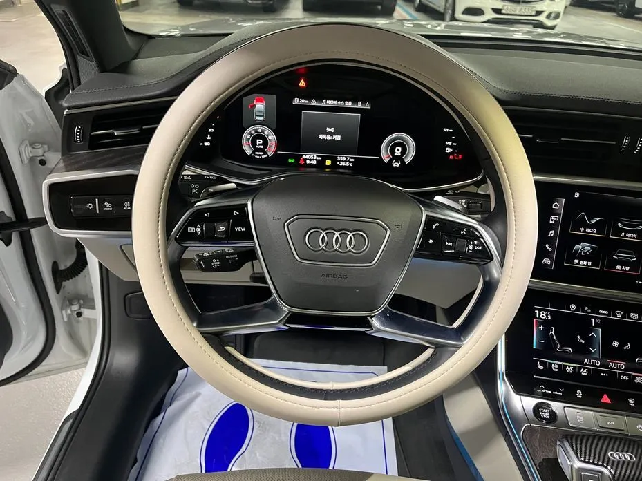 Audi A6 — фото 8