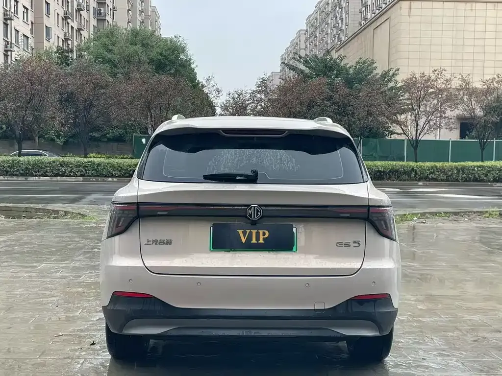 MG ES5 — фото 9