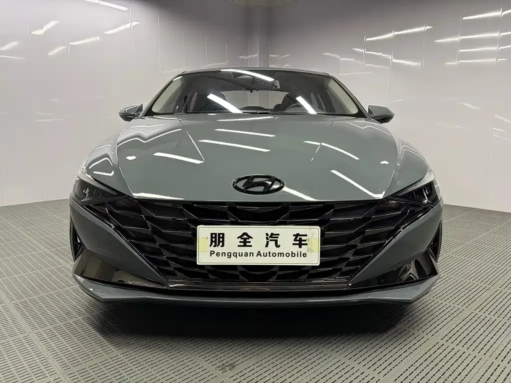 Hyundai Elantra — фото 6