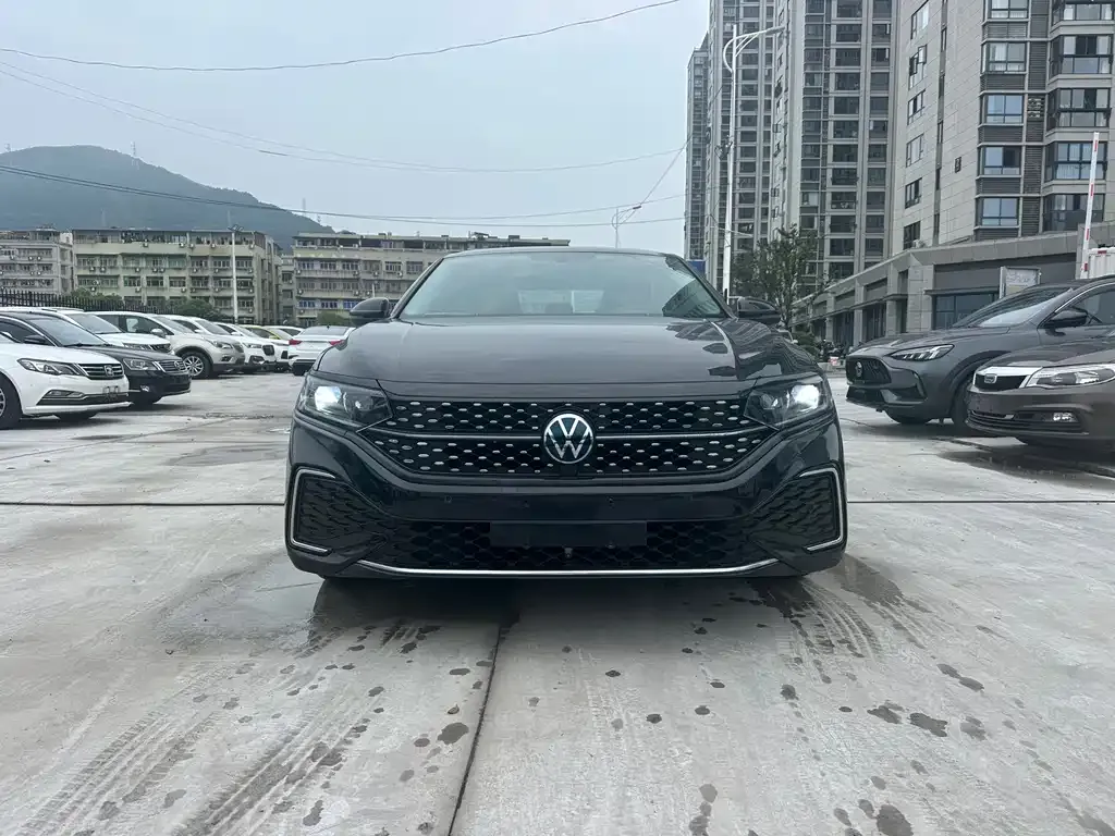 Volkswagen Passat — фото 5