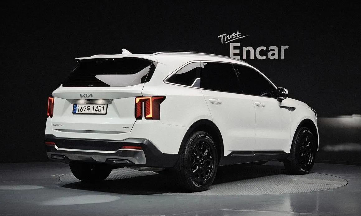 Kia Sorento — фото 6