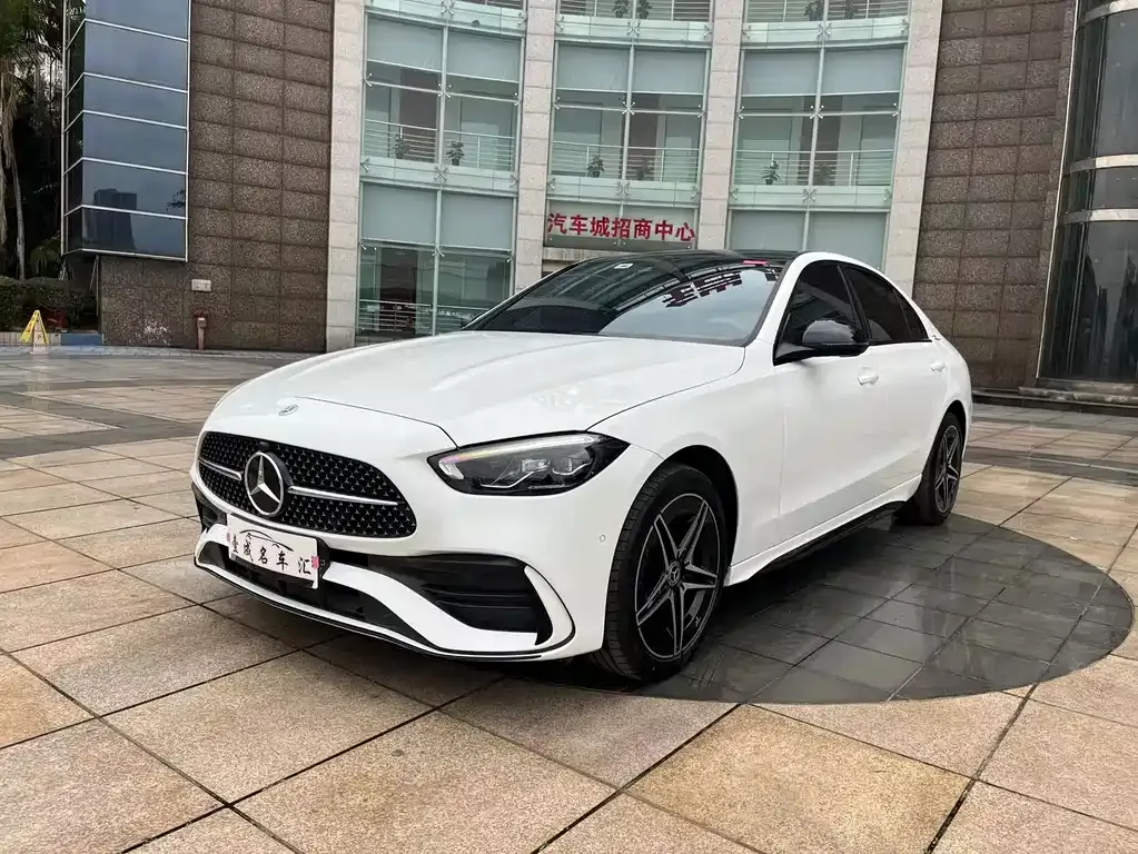 Mercedes-Benz C-Class — фото 1