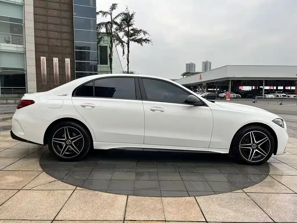 Mercedes-Benz C-Class — фото 4