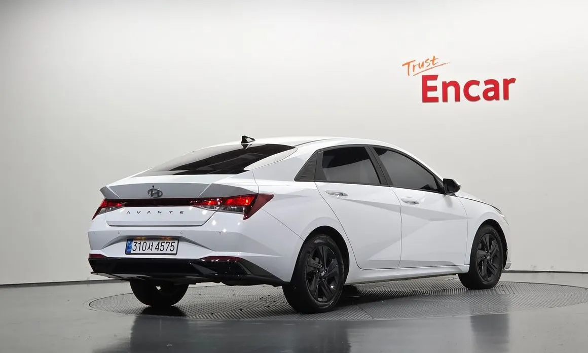Hyundai AVANTE — фото 4