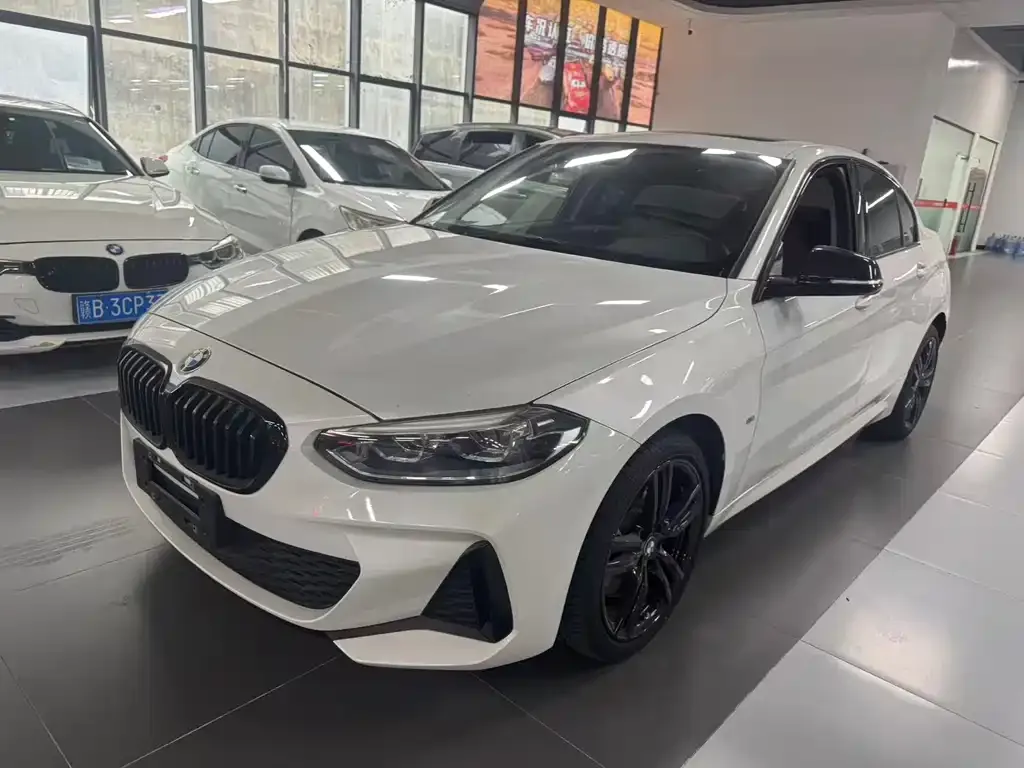 BMW 1 Series — фото 1