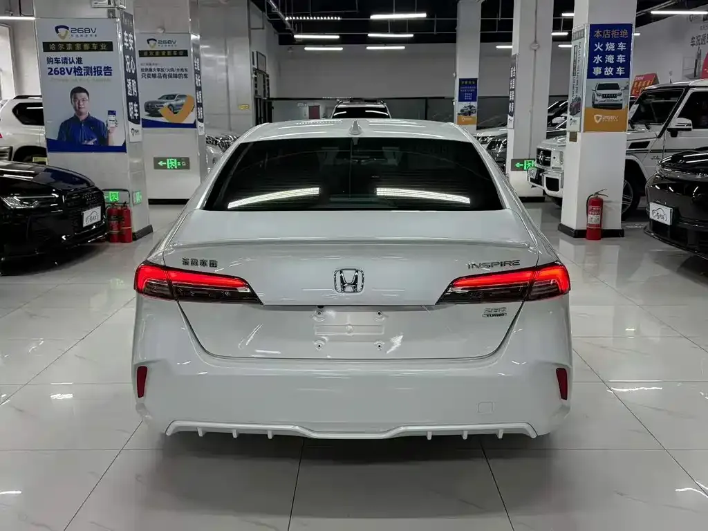 Honda Inspire — фото 10