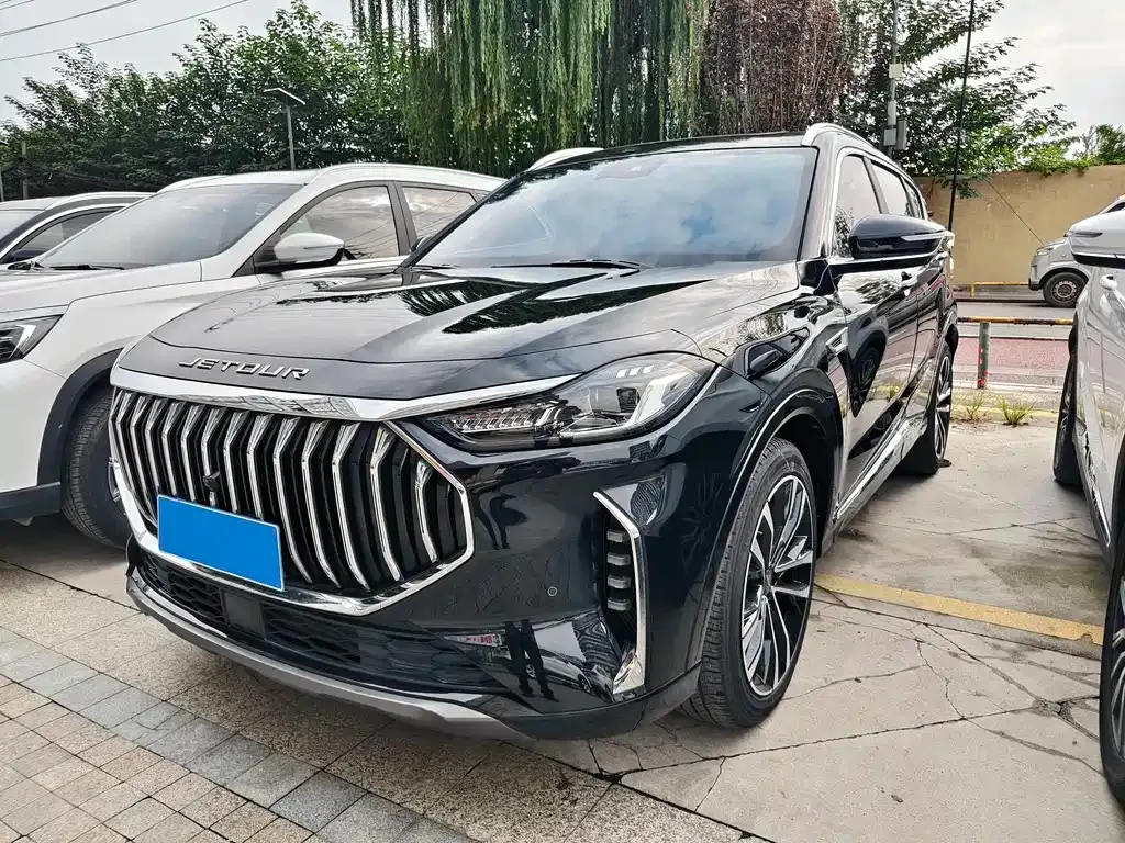 Jetour X70 PLUS — фото 1
