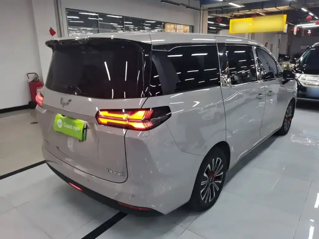 Wuling Xingguang 730 New Energy — фото 4