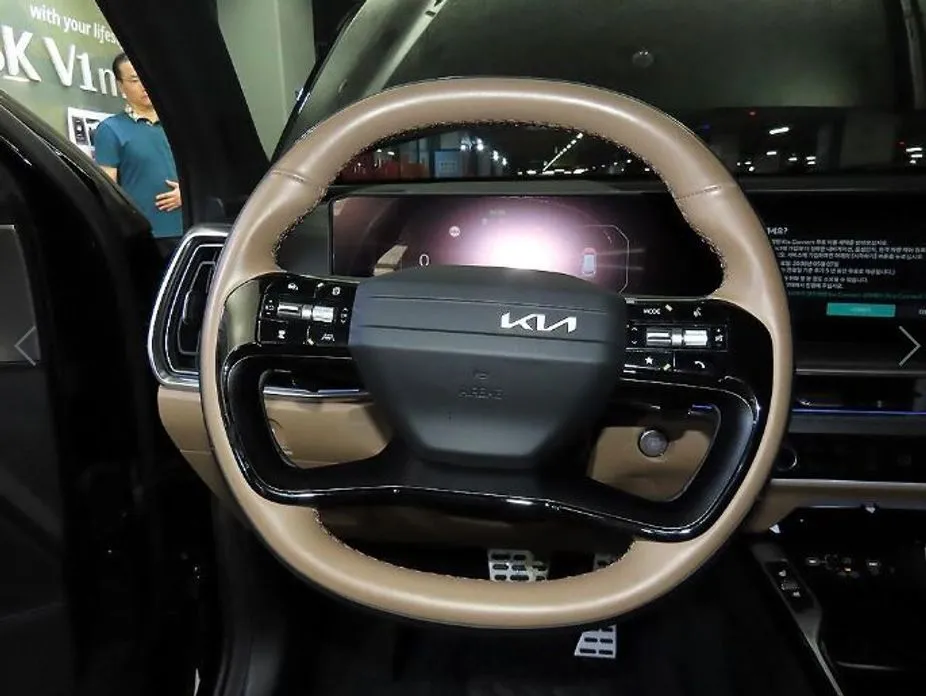 Kia Sorento — фото 4