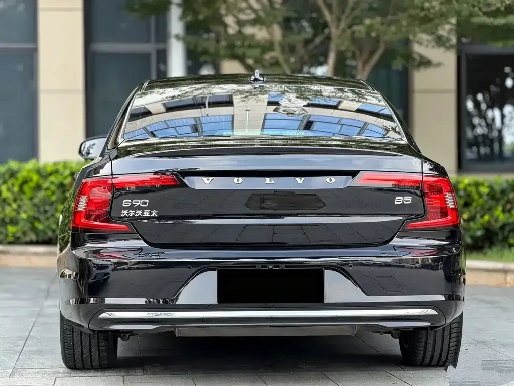 Volvo S90 — фото 6