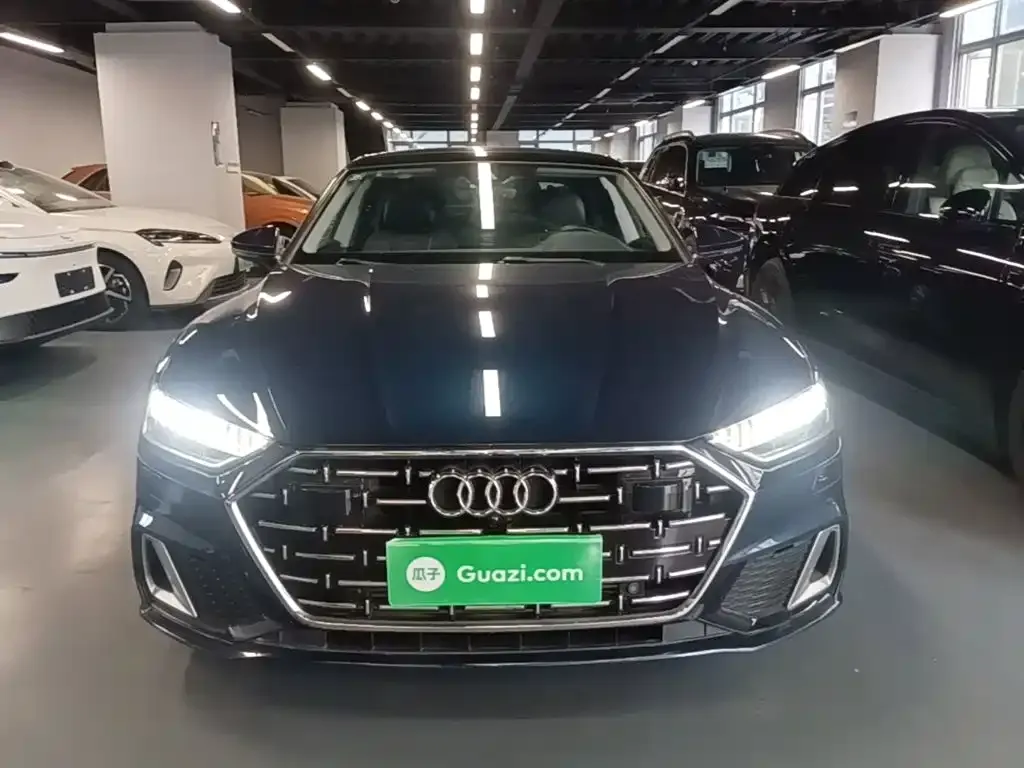 Audi A7L — фото 10