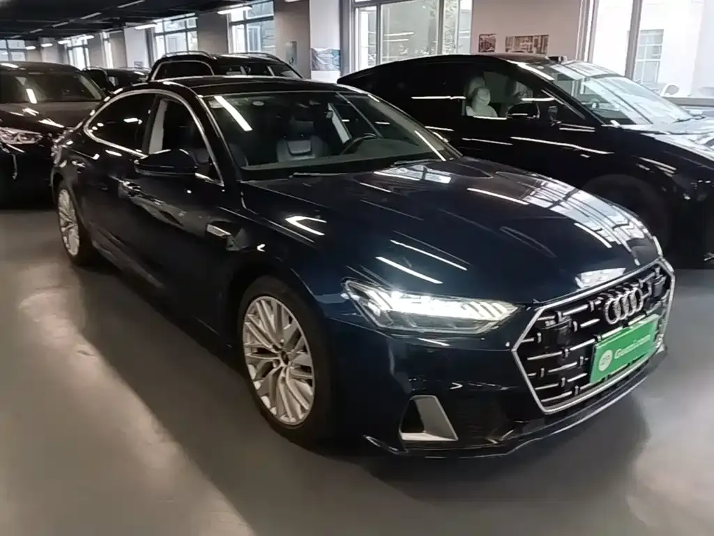 Audi A7L — фото 3