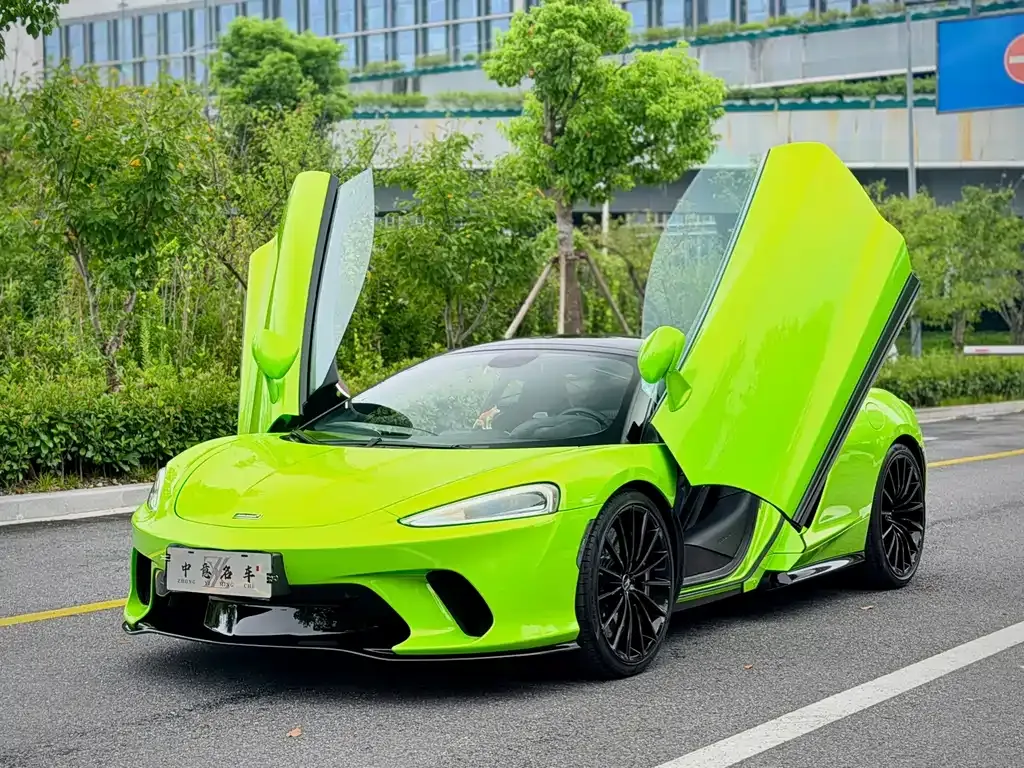 McLaren GT — фото 1