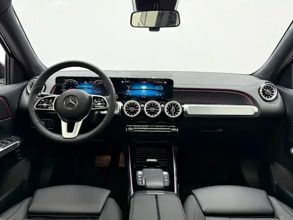 Mercedes-Benz EQB — фото 6