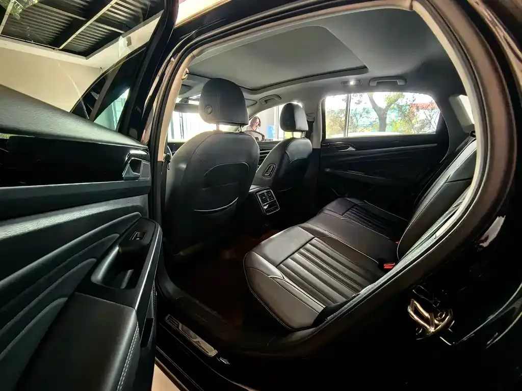 Volkswagen Passat — фото 5