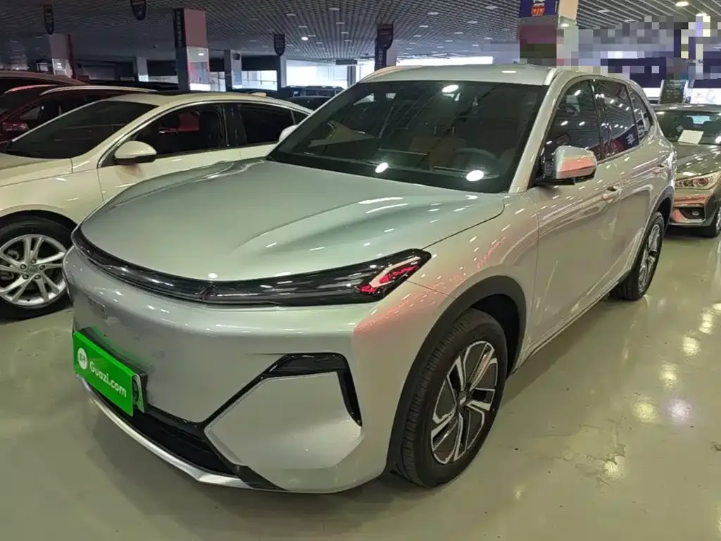 Geely Galaxy Xingjian 7 — фото 1
