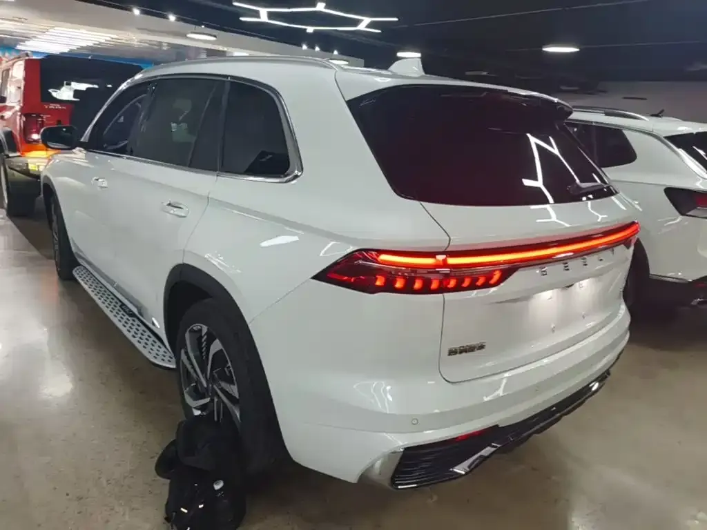 Geely Xingyue L — фото 3