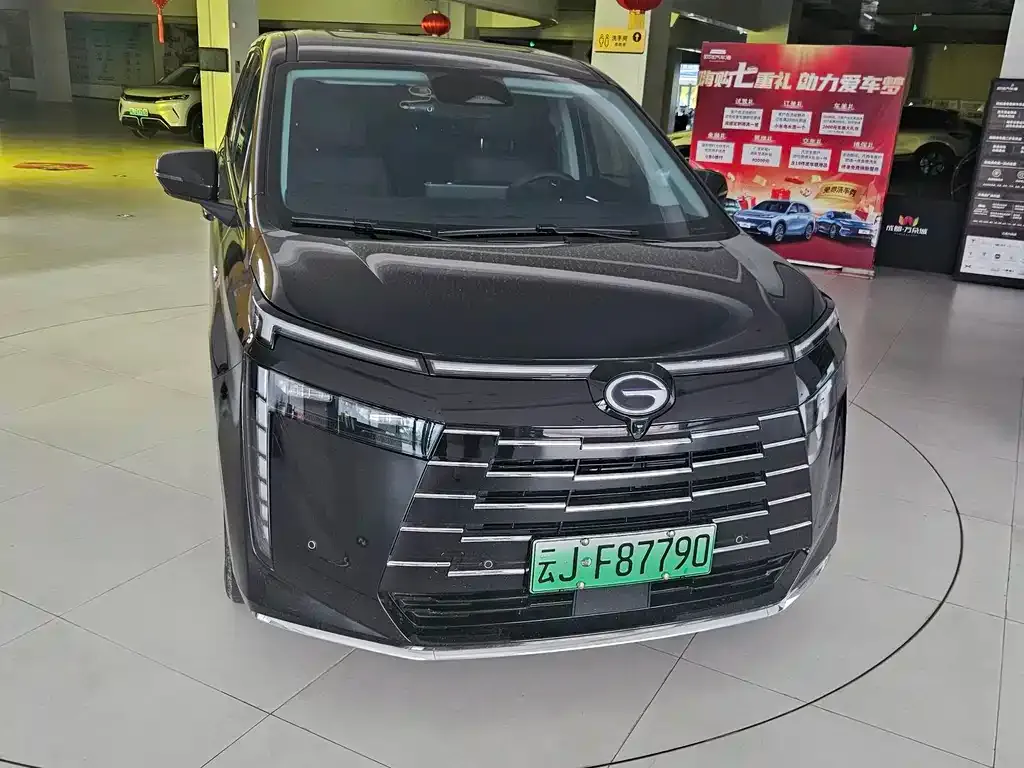 GAC Motor Trumpchi E8 PHEV — фото 1
