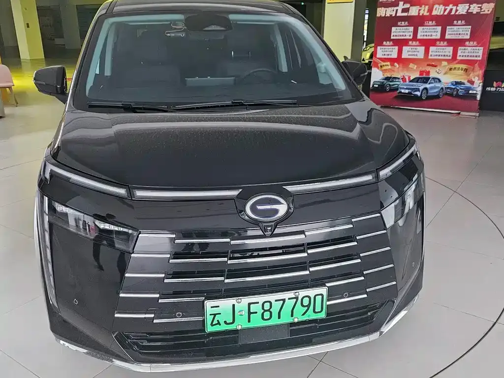 GAC Motor Trumpchi E8 PHEV — фото 6