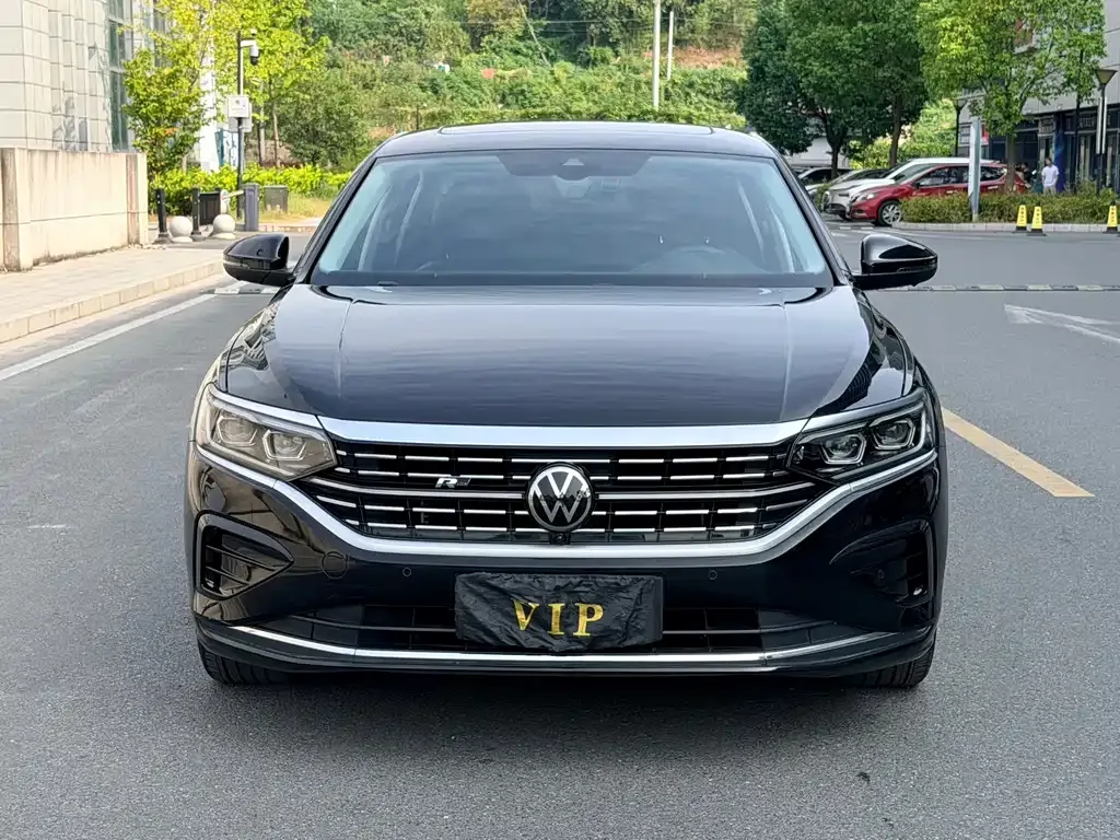 Volkswagen Passat — фото 7