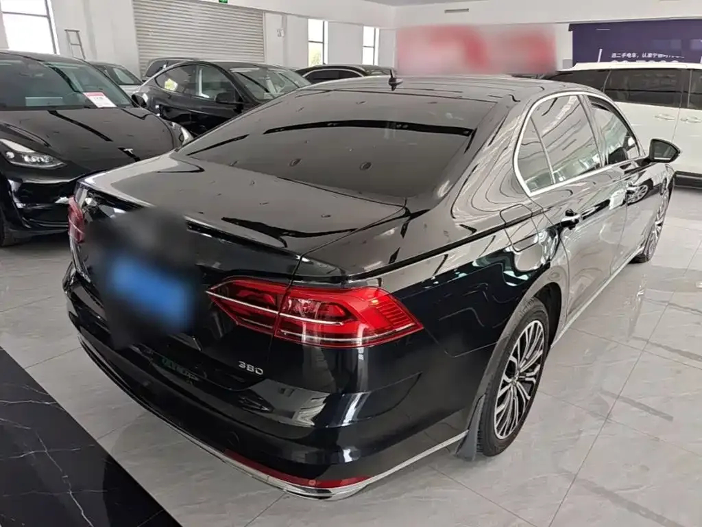 Volkswagen Phideon — фото 5