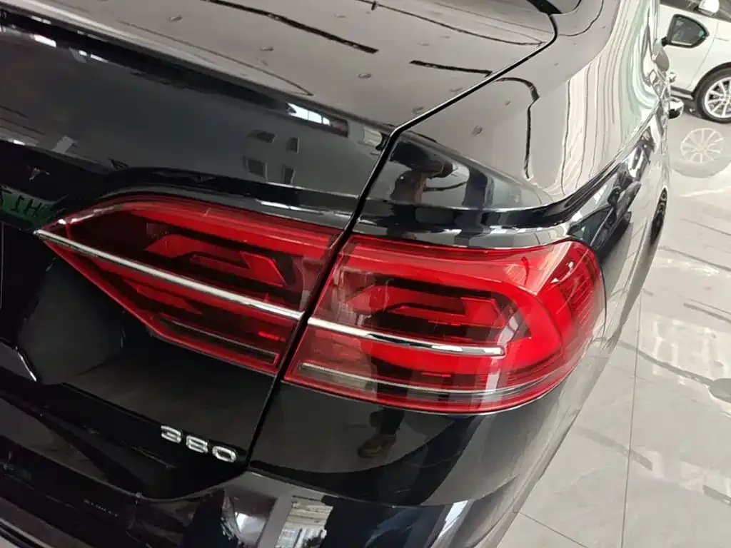 Volkswagen Phideon — фото 3