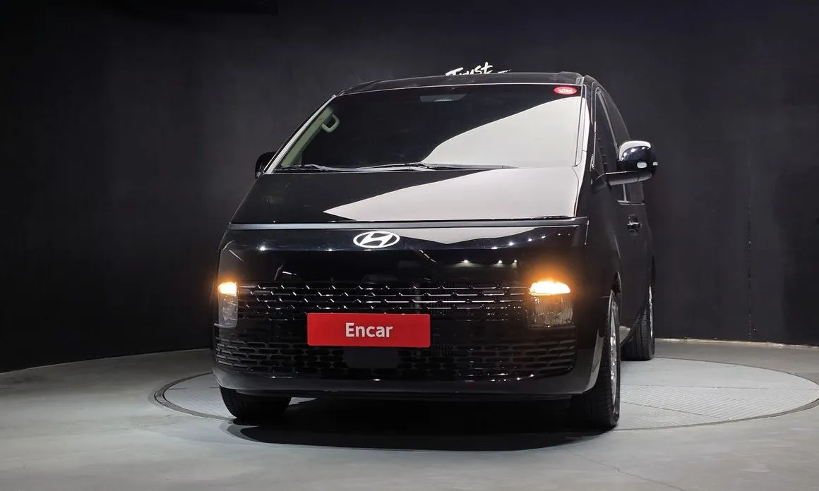 Hyundai Staria — фото 2