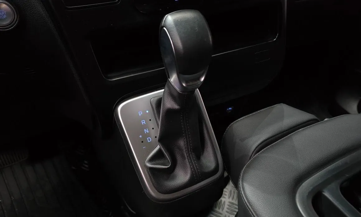 Hyundai Staria — фото 3
