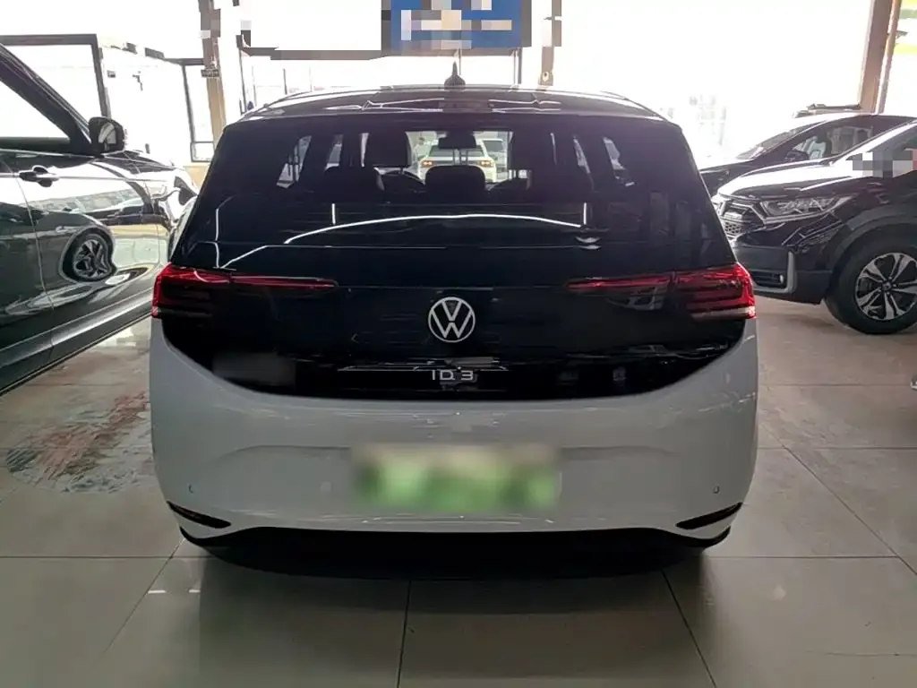 Volkswagen ID.3 — фото 3