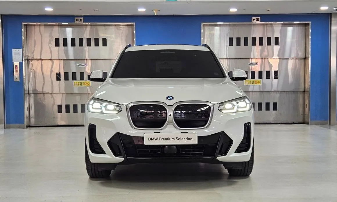 BMW iX3 — фото 3