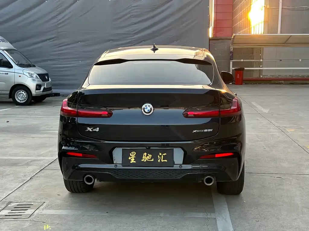 BMW X4 — фото 2