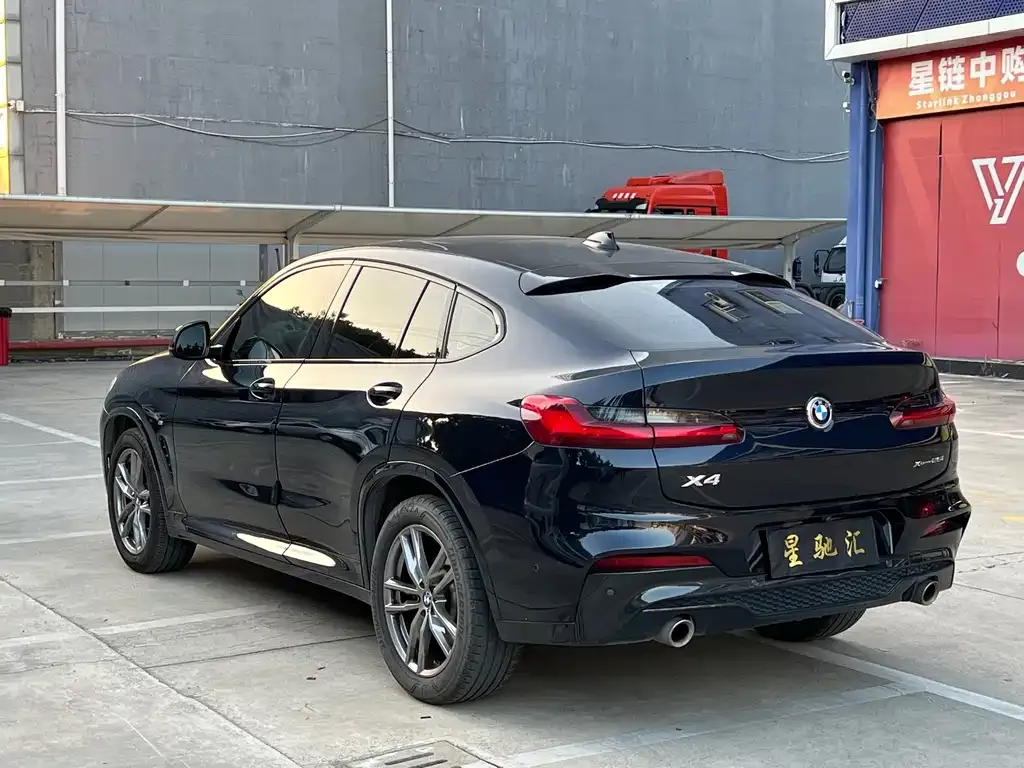 BMW X4 — фото 10