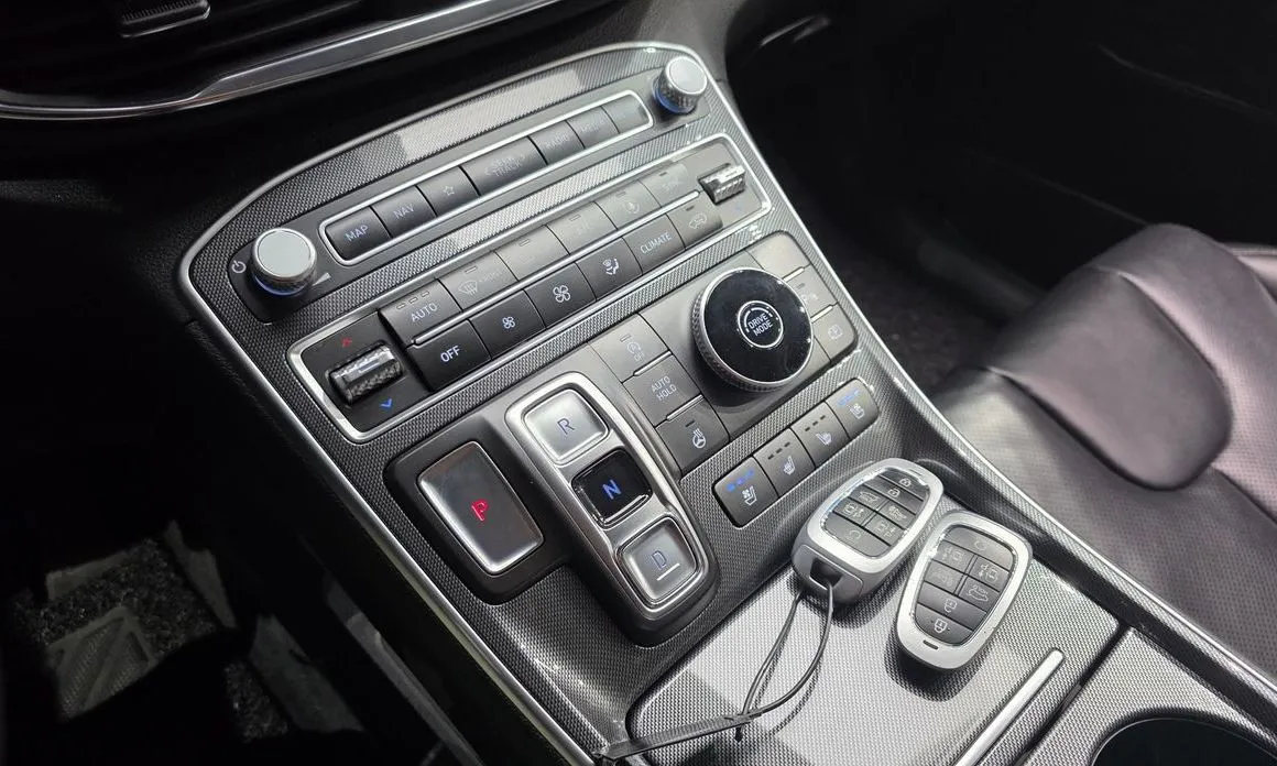 Hyundai Santafe — фото 9