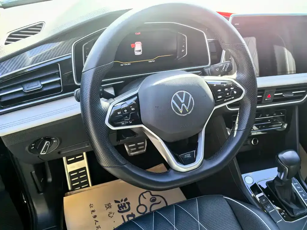 Volkswagen Tiguan L — фото 4