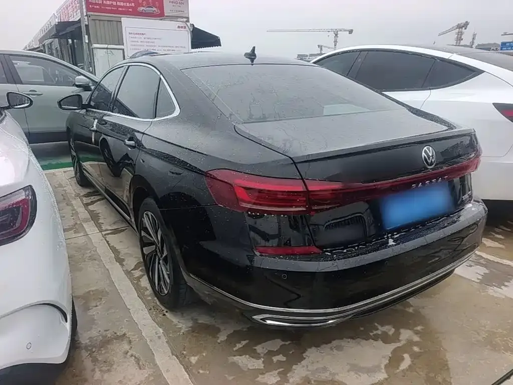 Volkswagen Passat — фото 7