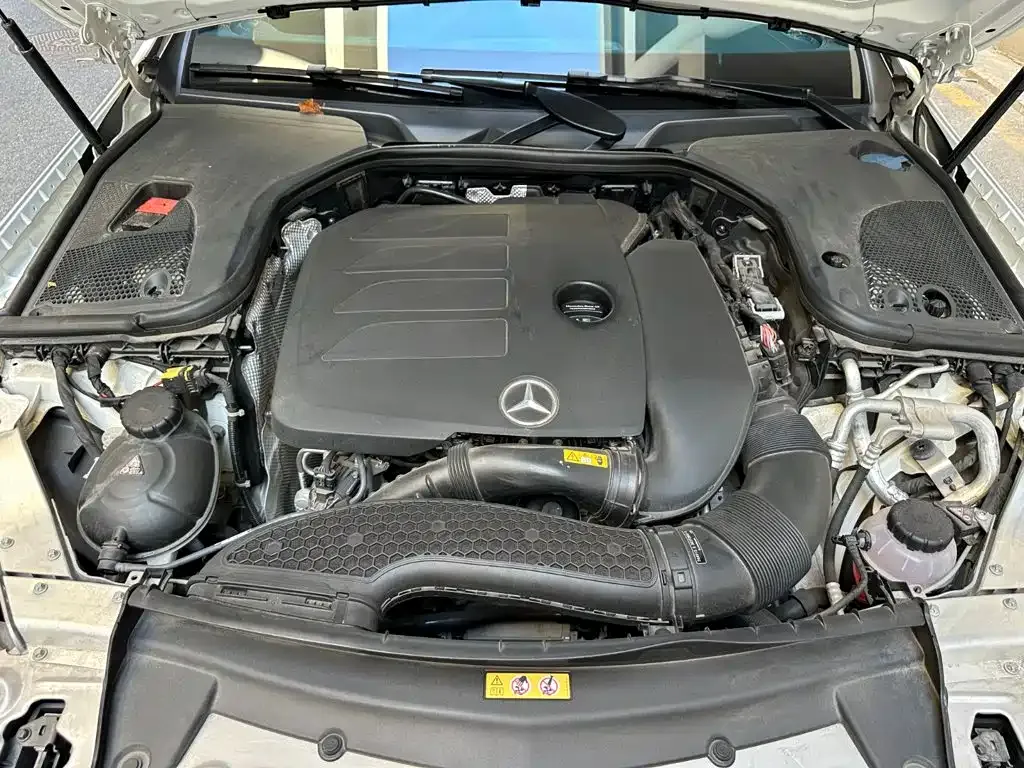 Mercedes-Benz E-Class (Import) — фото 2