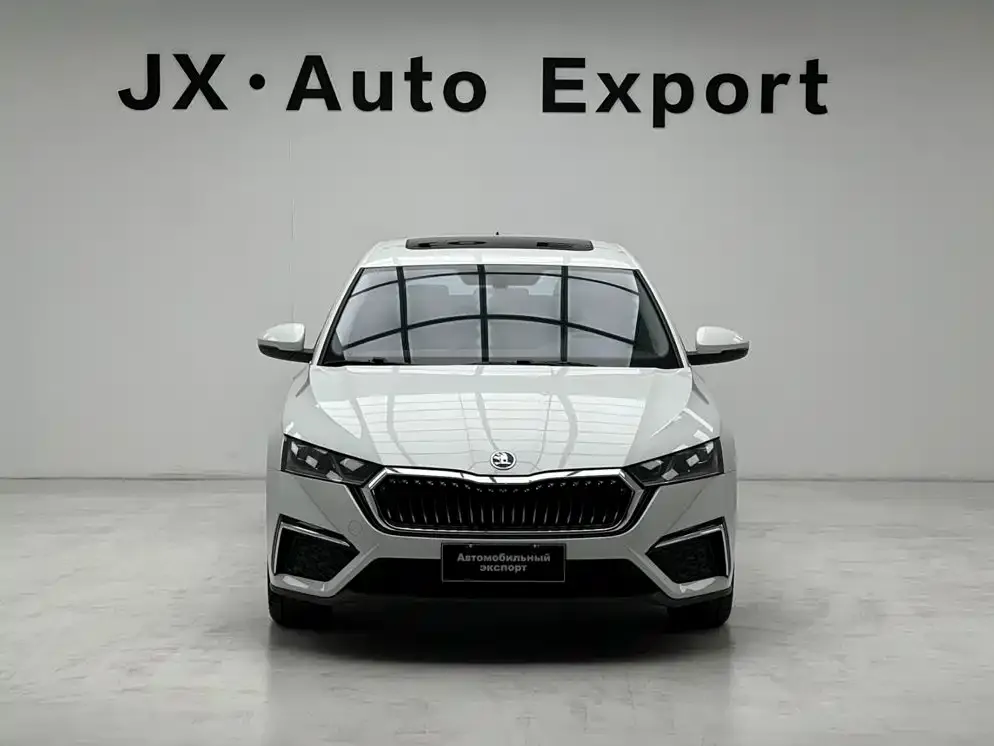 Skoda Octavia — фото 2