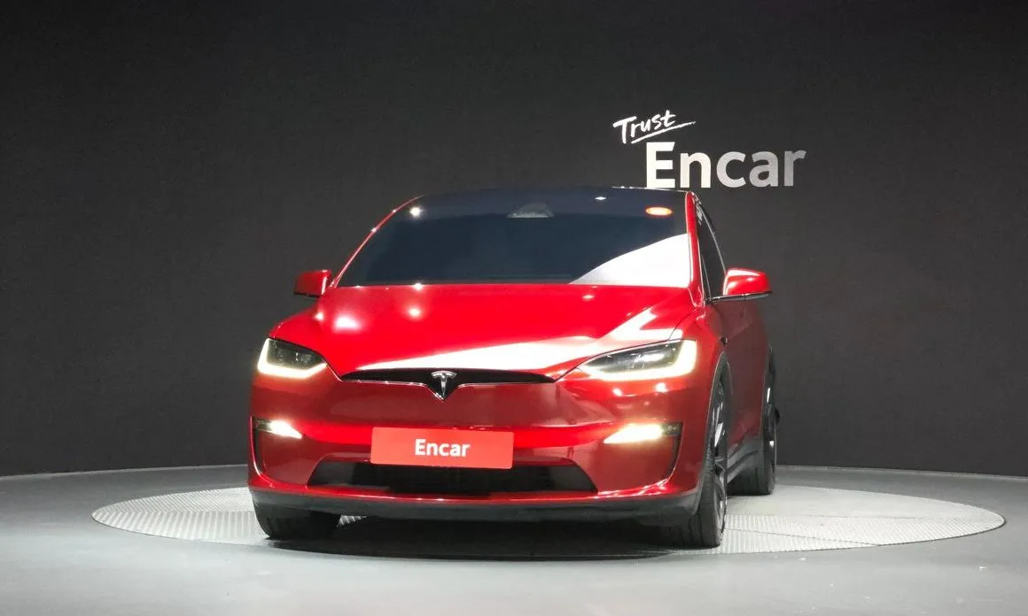 Tesla Model X — фото 5