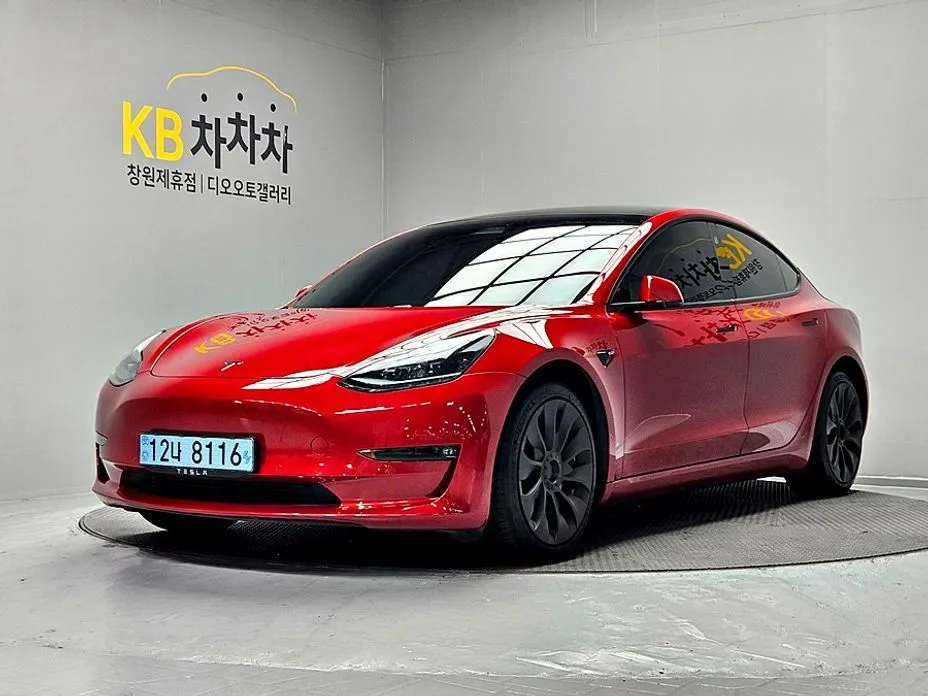 Tesla Model 3 — фото 3