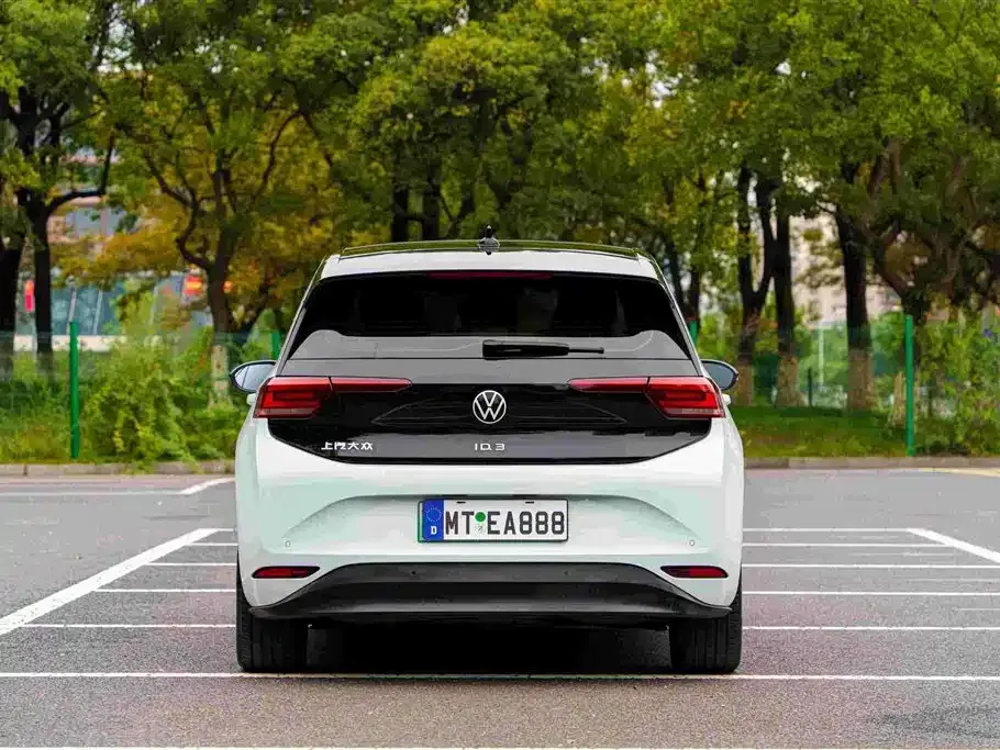 Volkswagen ID.3 — фото 7