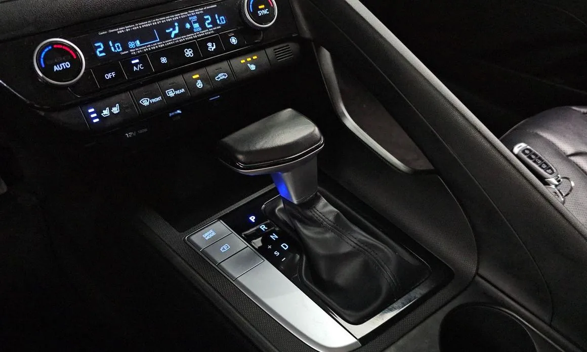 Hyundai AVANTE — фото 6