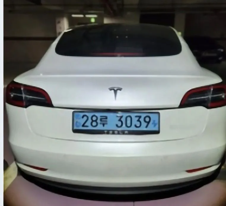Tesla Model 3 — фото 7