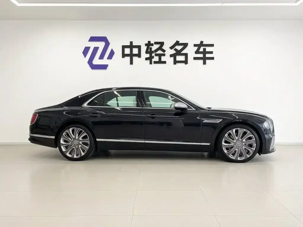 Bentley Flying Spur — фото 6