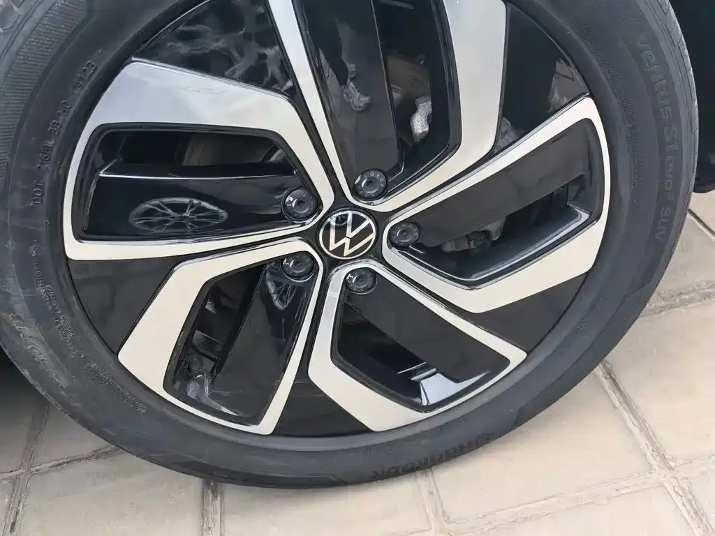 Volkswagen Tharu — фото 4
