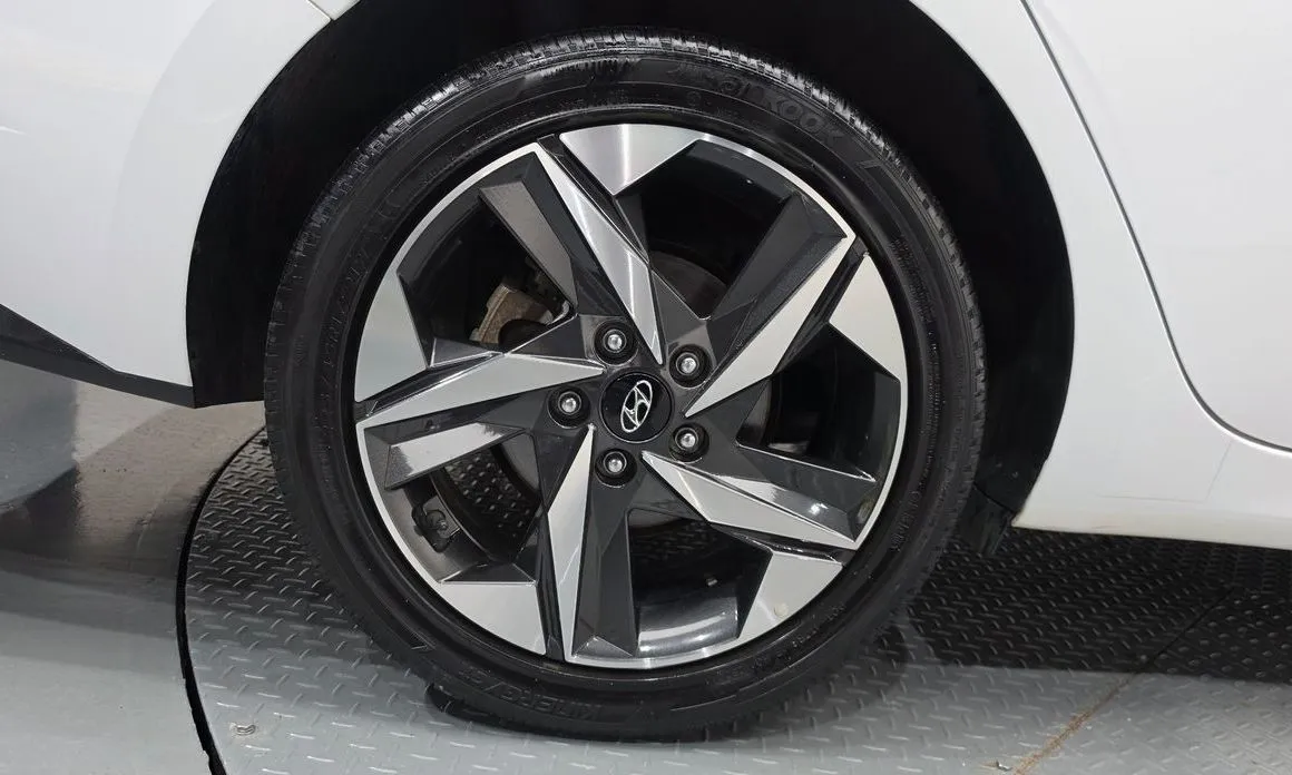 Hyundai AVANTE — фото 7