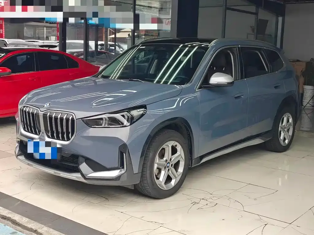 BMW X1 — фото 1