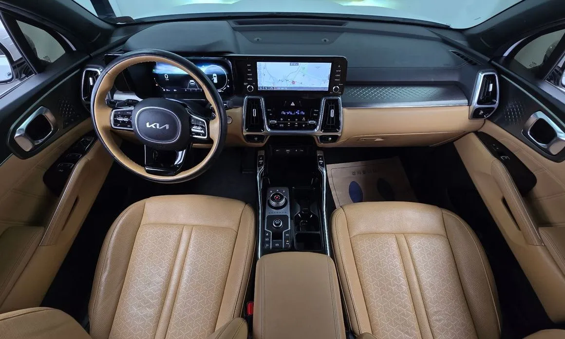 Kia Sorento — фото 9